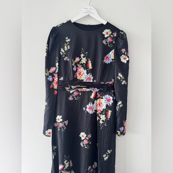 MAC DUGGAL Faux Wrap Floral Gown 8 - Picture 6 of 7